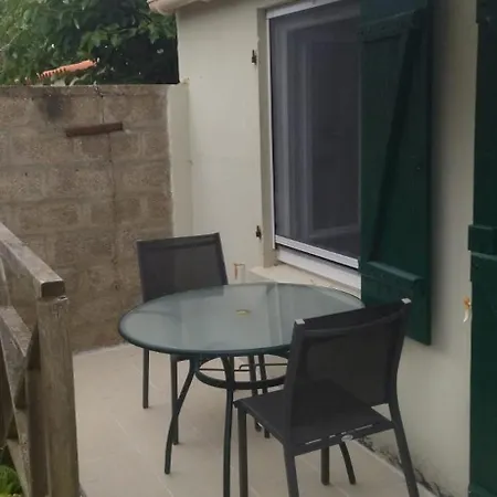 Plein De Charme Apartment *